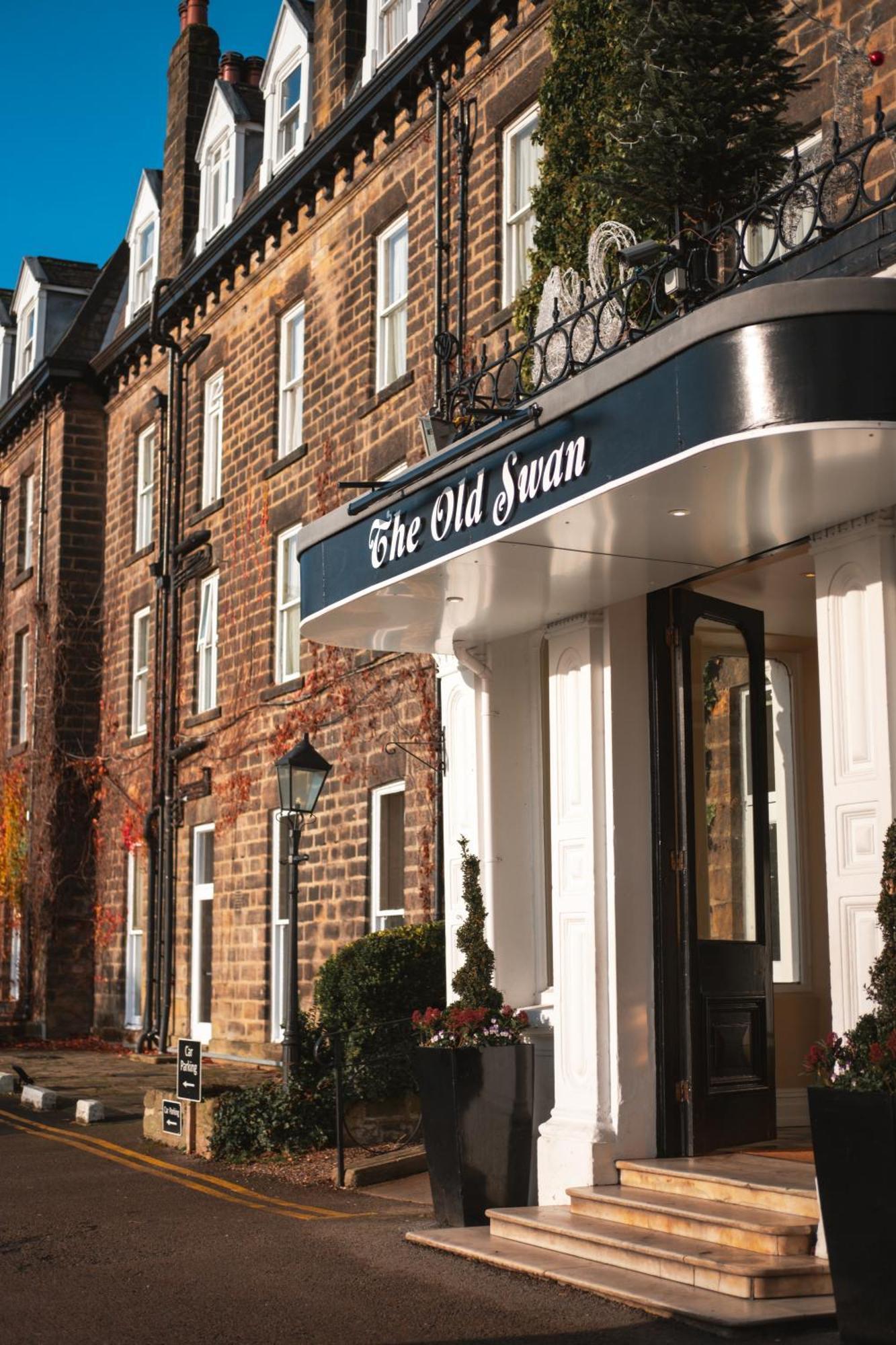 Old Swan Hotel هاروغايت المظهر الخارجي الصورة
