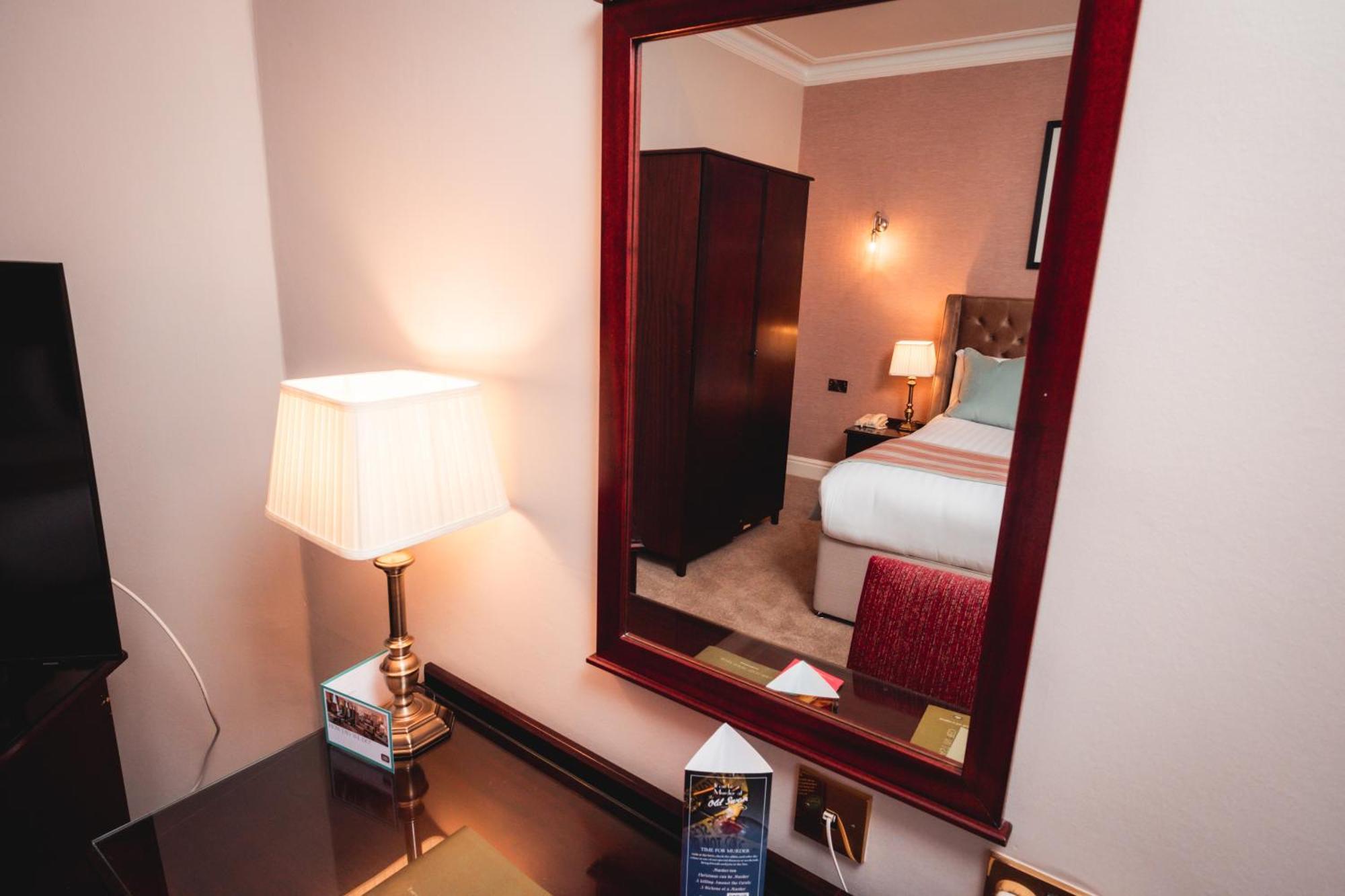 Old Swan Hotel هاروغايت المظهر الخارجي الصورة